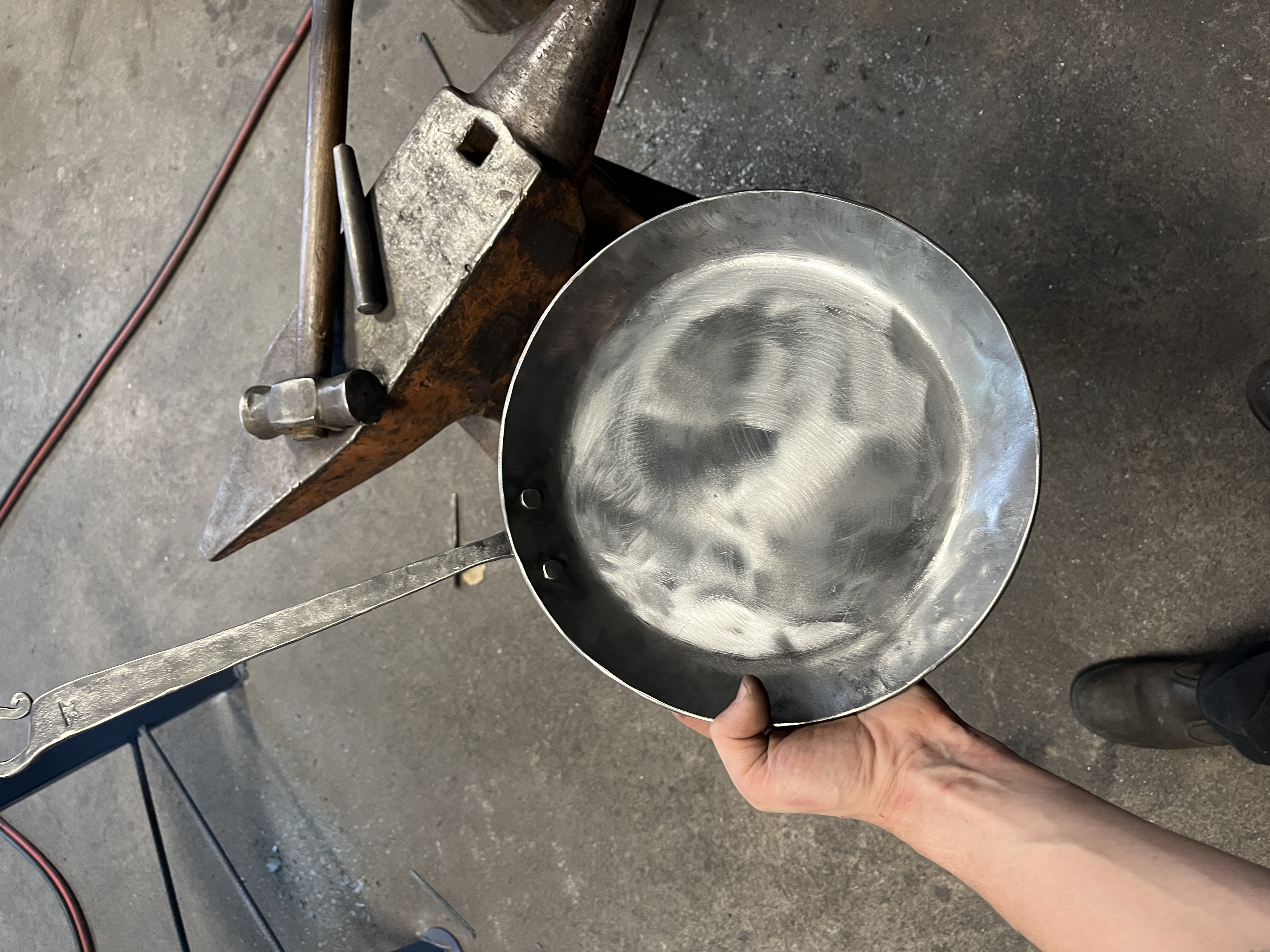 Patelnia stalowa "C30" 4